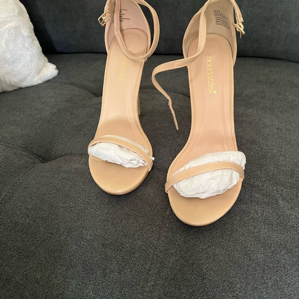 Enzo Angiolini Women's Tan Heels